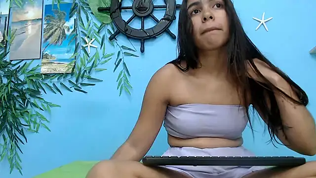skinnysofia18 online show from July 23, 2026, 5:42 pm