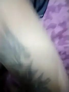 Snapshot of Efrain6996 chatting on November 27, 2025, 5:57 pm Efrain6996 online show from November 27, 2025, 5:57 pm