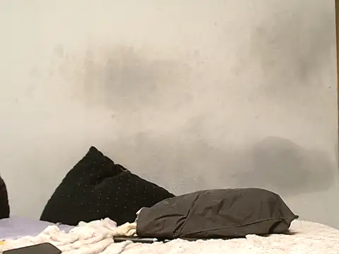 Snapshot of ROYALASS25 chatting on September 10, 2025, 4:00 am ROYALASS25 online show from September 10, 2025, 4:00 am