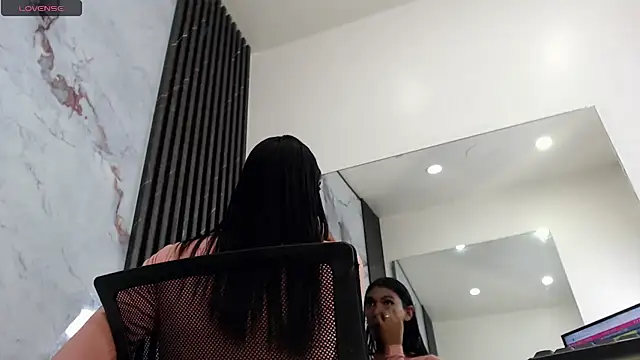 Penelopee Rouse online show from February 27, 2026, 7:46 pm