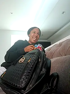 Snapshot of MoniqueMulberry chatting on September 15, 2025, 8:31 pm MoniqueMulberry online show from September 15, 2025, 8:31 pm