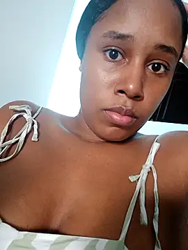 Snapshot of MoniqueMulberry chatting on September 23, 2025, 7:10 pm MoniqueMulberry online show from September 23, 2025, 7:10 pm