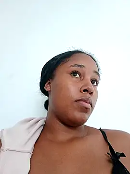 Snapshot of MoniqueMulberry chatting on September 26, 2025, 7:43 pm MoniqueMulberry online show from September 26, 2025, 7:43 pm