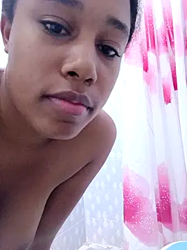 Snapshot of MoniqueMulberry chatting on September 29, 2025, 6:24 pm MoniqueMulberry online show from September 29, 2025, 6:24 pm