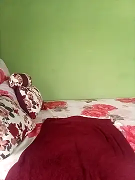 BeautyQueenX22 online show from December 21, 2025, 8:49 am