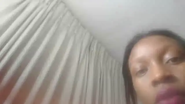 BeautyQueenX22 online show from June 9, 2026, 8:10 pm