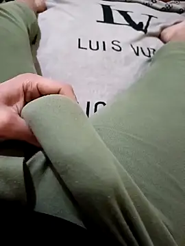 Snapshot of anis3g4 chatting on February 6, 2026, 4:14 pm anis3g4 online show from February 6, 2026, 4:14 pm