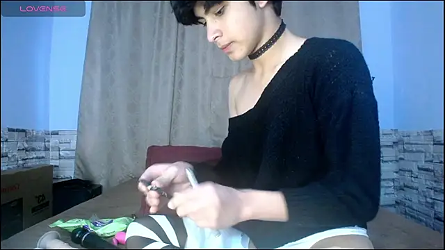 DaraKat18 online show from October 24, 2025, 10:09 pm