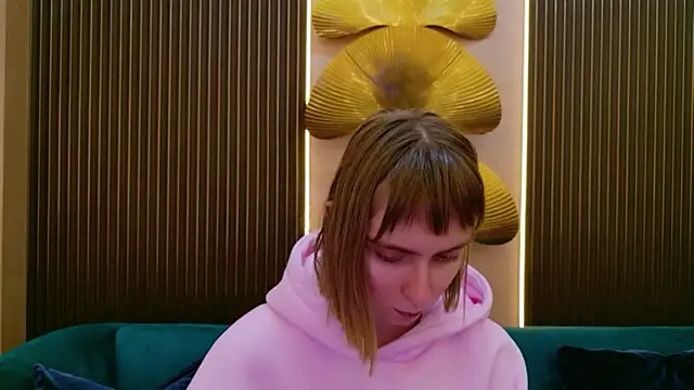 Snapshot of Beverly_Gomes chatting on February 6, 2026, 8:16 pm Beverly Gomes online show from February 6, 2026, 8:16 pm