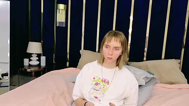 Snapshot of Beverly_Gomes chatting on September 24, 2025, 7:53 pm Beverly Gomes online show from September 24, 2025, 7:53 pm