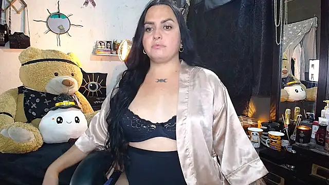 GoddessFabiola online show from May 27, 2026, 12:12 pm