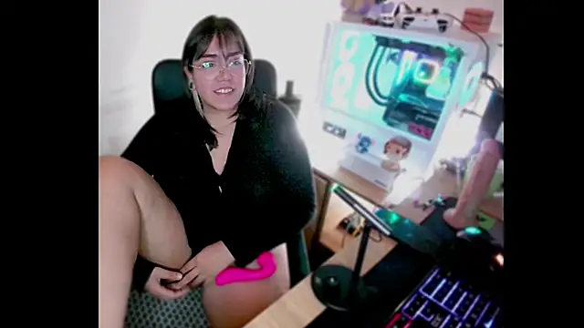 Snapshot of PinkDenial chatting on September 30, 2025, 1:55 am PinkDenial online show from September 30, 2025, 1:55 am