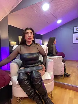 Samantha Milf   online show from November 8, 2025, 8:56 pm