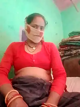 Snapshot of CUTE-004 chatting on February 10, 2026, 6:45 am CUTE-004 online show from February 10, 2026, 6:45 am