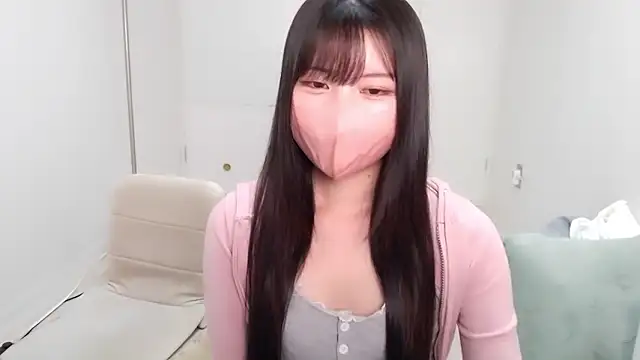 moka-neko online show from November 12, 2025, 5:17 pm