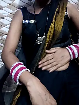 Bhabhilux2025 online show from September 15, 2025, 5:02 pm