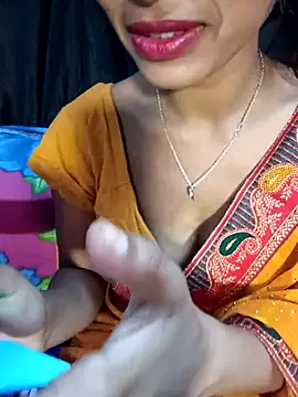 Snapshot of Bhabhilux2025 chatting on February 18, 2026, 6:00 am Bhabhilux2025 online show from February 18, 2026, 6:00 am