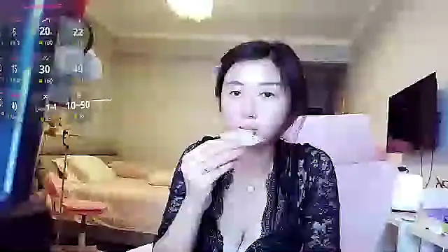 Snapshot of Diva_VVN chatting on September 14, 2025, 12:22 am Diva VVN online show from September 14, 2025, 12:22 am