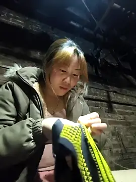 siki-00 online show from February 27, 2026, 2:06 pm