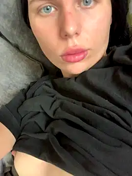 ksenia123 online show from September 9, 2025, 10:36 am