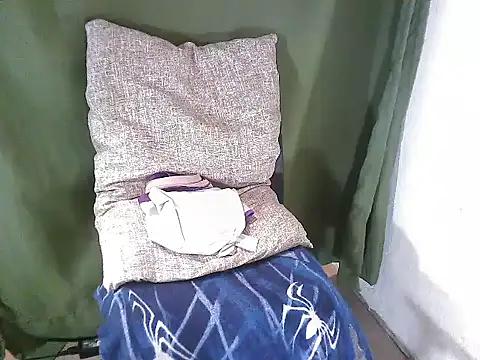 Sinful Pussy79 online show from January 14, 2026, 1:53 am