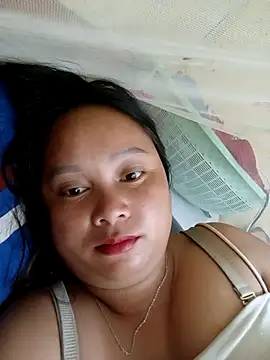 Snapshot of -Kitty-92 chatting on September 9, 2025, 10:41 pm -Kitty-92 online show from September 9, 2025, 10:41 pm