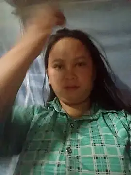 Snapshot of -Kitty-92 chatting on September 18, 2025, 10:46 pm -Kitty-92 online show from September 18, 2025, 10:46 pm