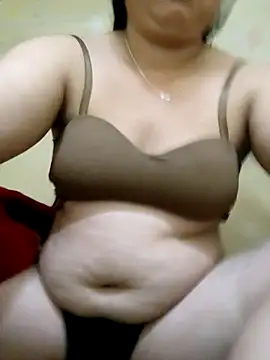 Snapshot of -Kitty-92 chatting on September 29, 2025, 10:48 pm -Kitty-92 online show from September 29, 2025, 10:48 pm