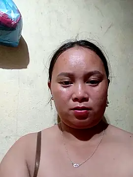 Snapshot of -Kitty-92 chatting on September 13, 2025, 12:38 pm -Kitty-92 online show from September 13, 2025, 12:38 pm
