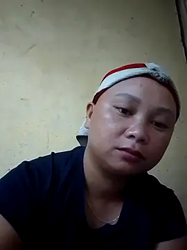 Snapshot of -Kitty-92 chatting on October 16, 2025, 5:43 pm -Kitty-92 online show from October 16, 2025, 5:43 pm