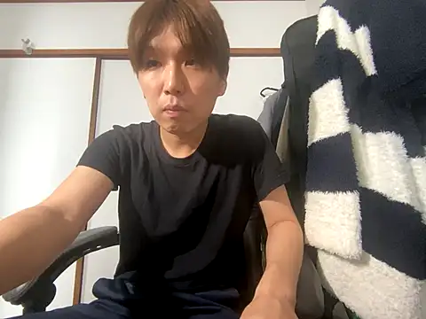 yuton 2525 online show from September 18, 2025, 2:36 am