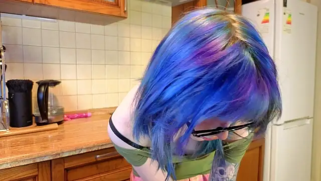 KandraCruser online show from April 5, 2026, 8:59 pm