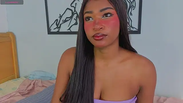 Snapshot of SophiaBloss chatting on February 27, 2026, 1:44 pm SophiaBloss online show from February 27, 2026, 1:44 pm