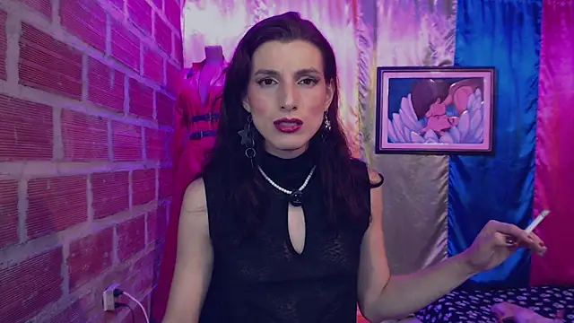 Moira-Hot online show from November 26, 2025, 10:21 pm