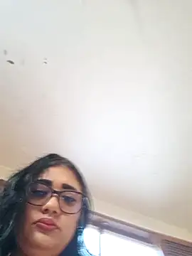 Snapshot of Monse--145 chatting on March 1, 2026, 10:10 pm Monse--145 online show from March 1, 2026, 10:10 pm