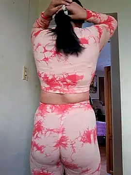 Snapshot of Monse--145 chatting on March 15, 2026, 10:39 pm Monse--145 online show from March 15, 2026, 10:39 pm