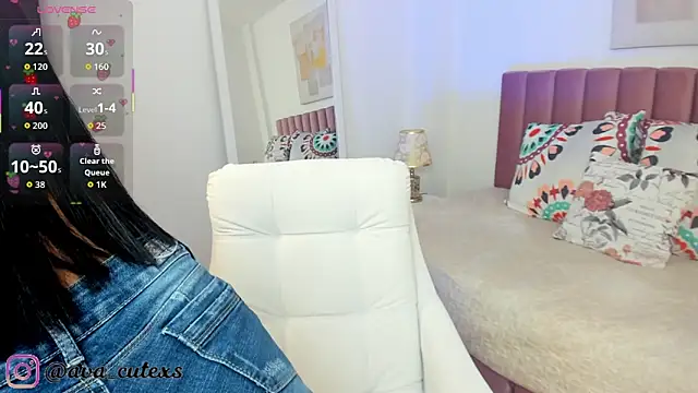 AvaScott  online show from November 27, 2025, 5:02 pm