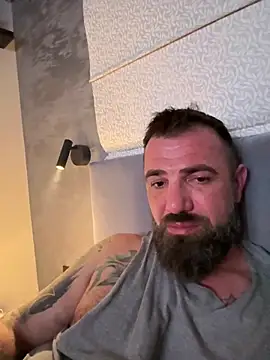 KstnSrg19 online show from February 13, 2026, 9:04 pm