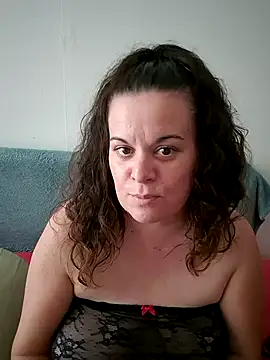 PerleRaree online show from June 12, 2026, 12:14 pm
