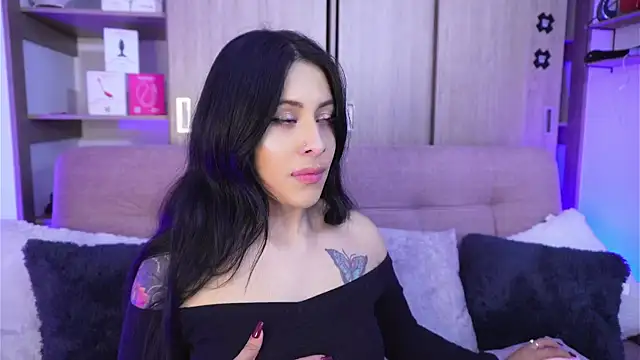 SophiieCumsx online show from April 4, 2026, 1:23 am