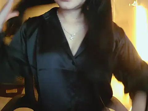 Snapshot of Ngoc_Quynh_18 chatting on September 24, 2025, 4:24 pm Ngoc Quynh 18 online show from September 24, 2025, 4:24 pm