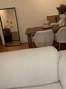 SophiiaStarr online show from November 1, 2025, 5:07 pm