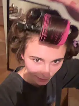 Snapshot of SophiiaStarr chatting on February 28, 2026, 8:19 pm SophiiaStarr online show from February 28, 2026, 8:19 pm