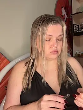 Nayvessa online show from November 20, 2025, 6:52 pm