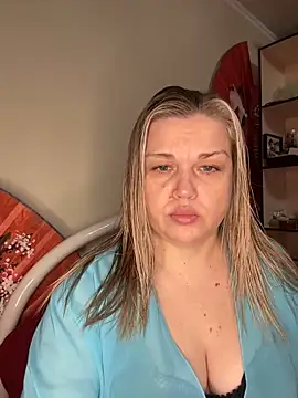 Nayvessa online show from November 17, 2025, 6:45 pm