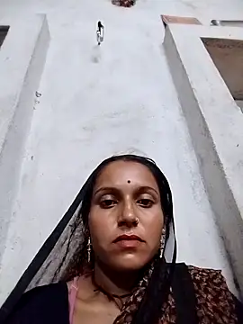 Snapshot of Sonam_shinde chatting on September 9, 2025, 10:19 pm Sonam shinde online show from September 9, 2025, 10:19 pm
