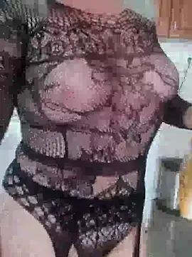 MiriandZacki online show from November 18, 2025, 11:46 am