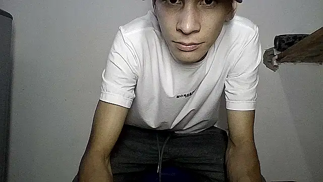 sam hottt online show from October 14, 2025, 9:15 pm