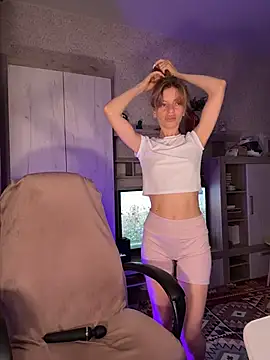 mari  papi online show from July 16, 2026, 5:21 pm