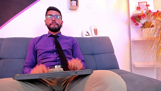 DanteWinter online show from September 16, 2025, 4:13 am